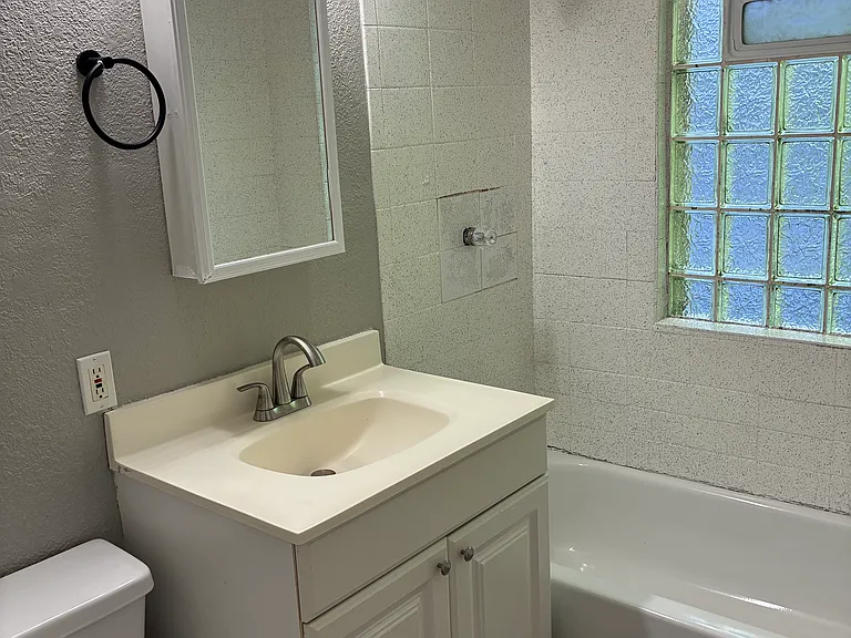 5832 Tracy Ave — Photo 7