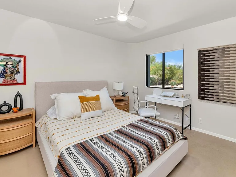 9447 E Calle De Valle Dr — Photo 17