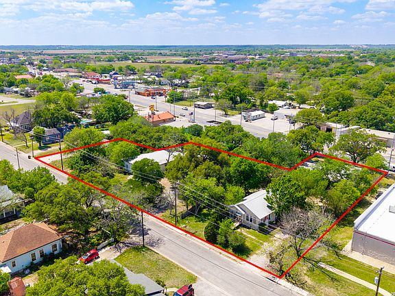 3rd image of 725 S Brazos St LOT A017