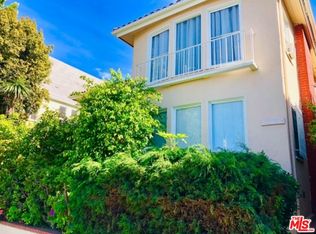 9550 W Olympic Blvd, Beverly Hills, CA 90212