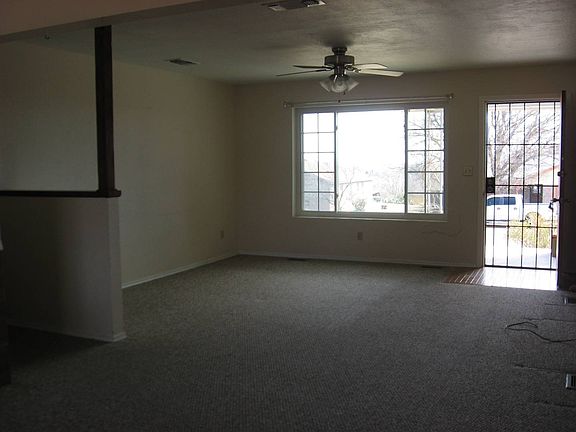 4th image of 2111 S 10th St