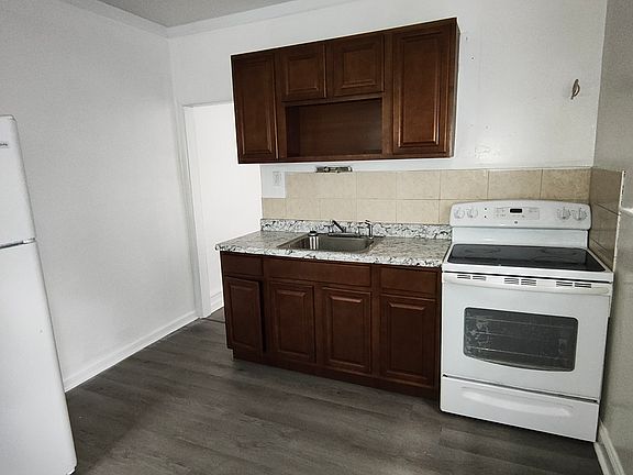 3rd image of 1789 Scattergood St Floor 1