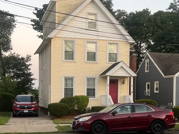 8 Prospect Pl, West Haven, CT 06516