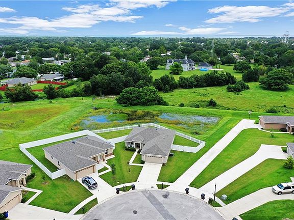 5th image of 1600 Town Park Ct