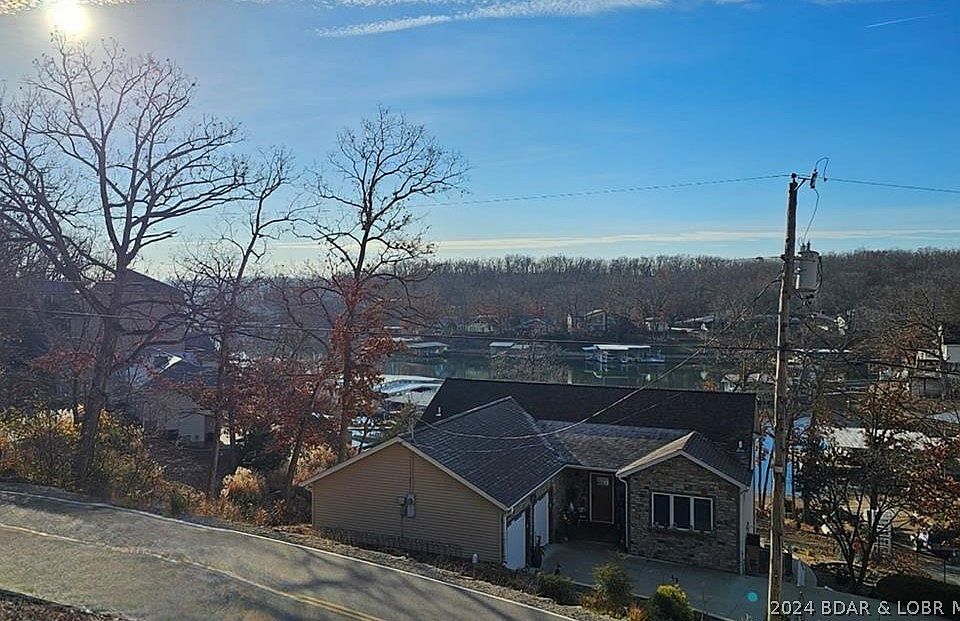 2nd image of 183 Navajo Rd