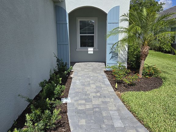 5th image of 10105 Lake Wales Cir
