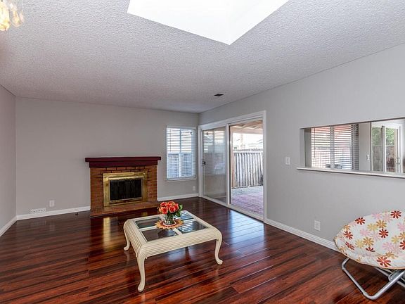 3rd image of 2491 Amaryl Dr