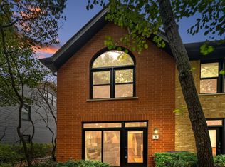 1801 W Diversey Pkwy UNIT 8, Chicago, IL 60614