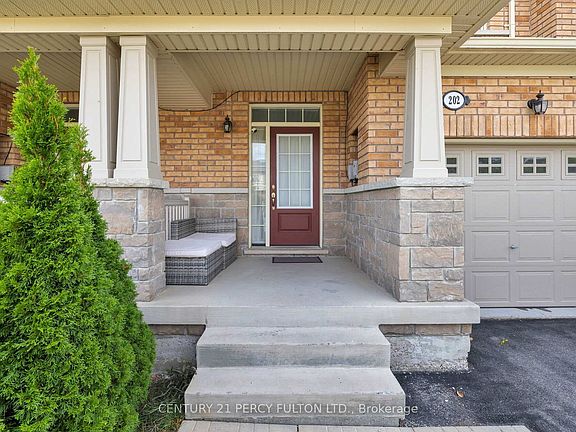 5th image of 202 Sky Harbour Dr