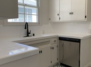 405 3/4 Shirley Pl #3/4, Beverly Hills, CA 90212