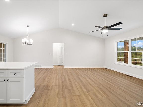 2nd image of 4002 Chapel Ridge Dr
