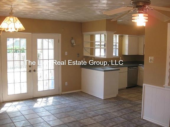 Open Kitchen Dining