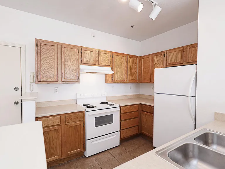 331 Fulton St — Photo 30