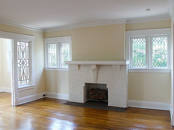 2nd image of 2815 Euclid Heights Blvd APT 3