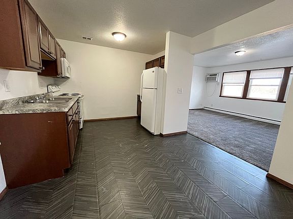 2nd image of 3304 S Kiwanis Ave #10
