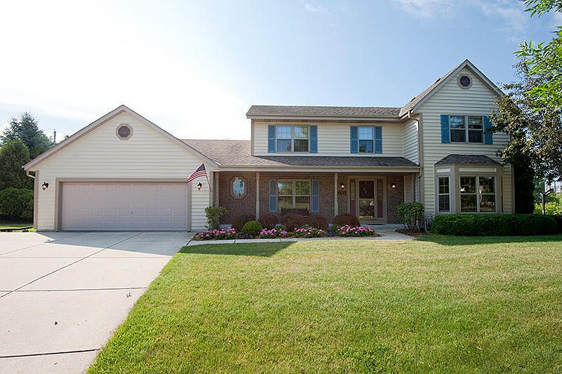 1st image of 213 Nautica Dr