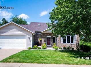 3008 E 31st St, Davenport, IA 52807
