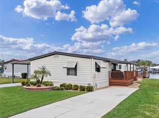 1618 Sunshine Ln, Tavares, FL 32778