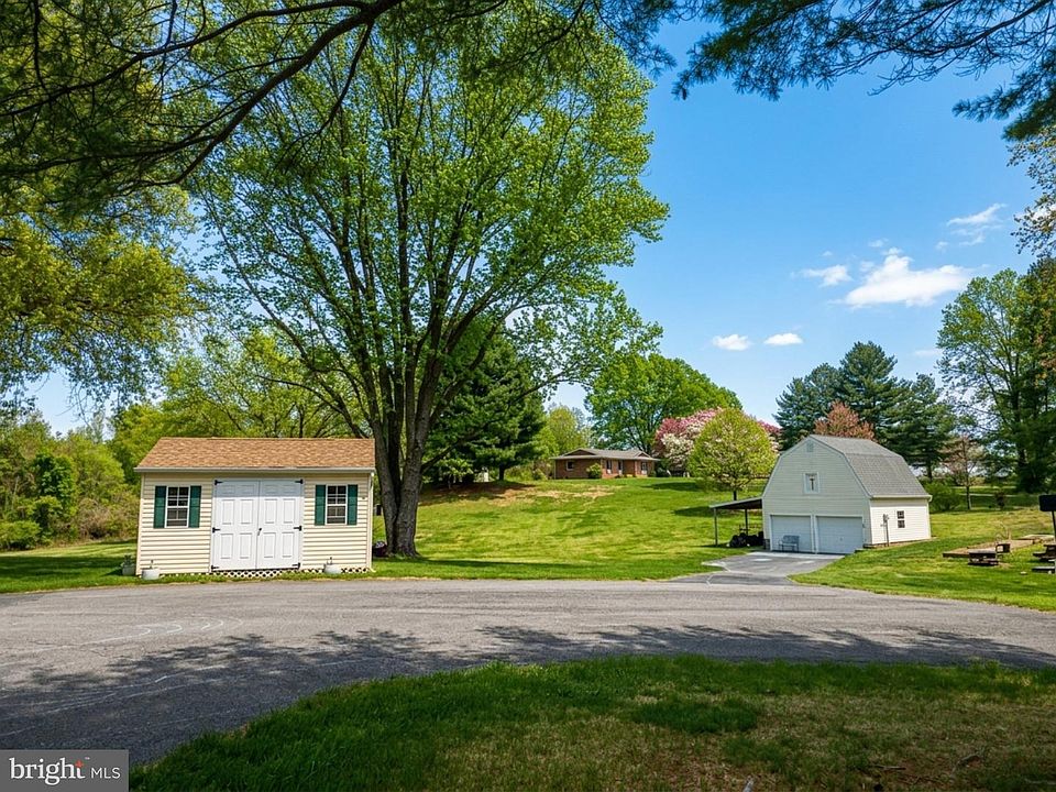 2nd image of 8531 Solomons Island Rd