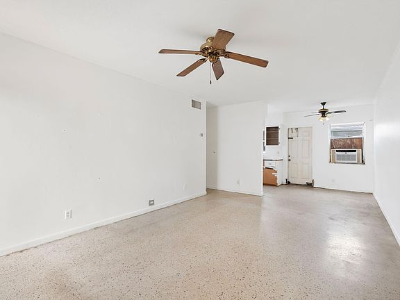 5th image of 290 NE 40th Street #12