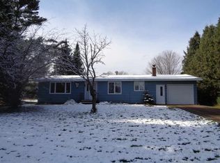 35449 Tapiola Rd, Chassell, MI 49916