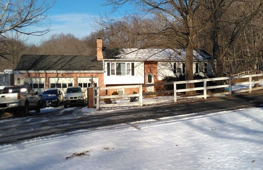 1st image of 7320 Knightsbridge Ln