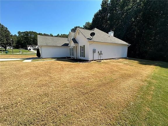 5th image of 3690 Garnet Way