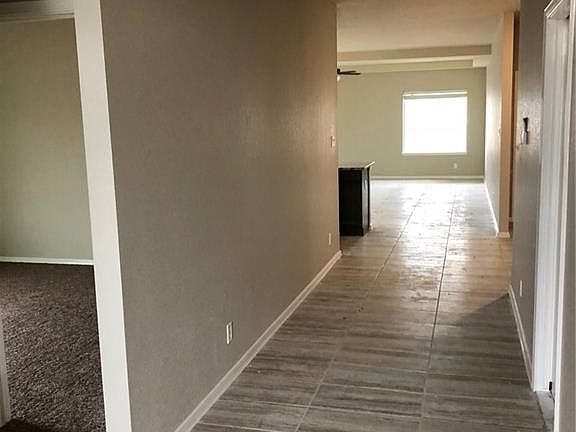 4th image of 313 S Manzanita Dr