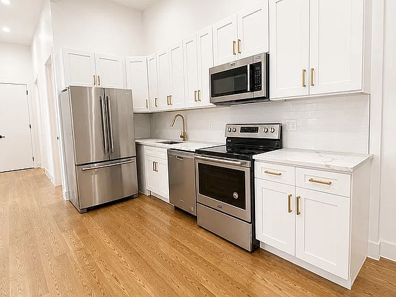 2nd image of 704 Decatur St #1