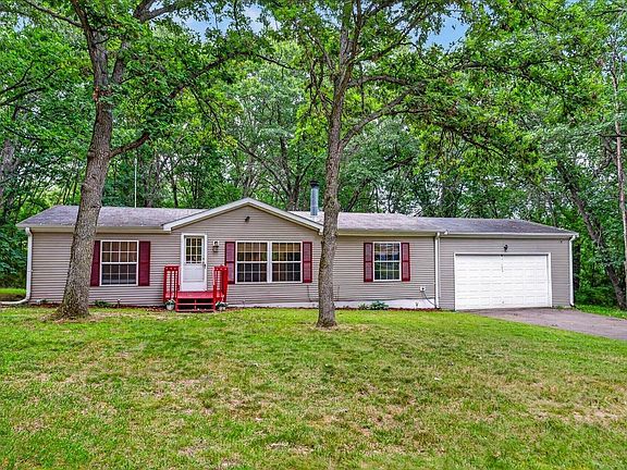 2nd image of 3880 Sandhill Ct