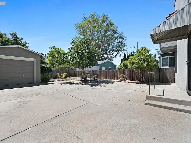 Shared backyard and parking available
