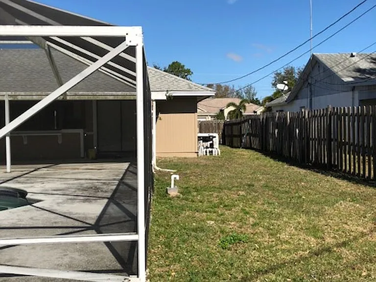 1280 SW Jacqueline Ave — Photo 13