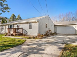1302 Wisconsin Ave, NEW HOLSTEIN, WI 53061