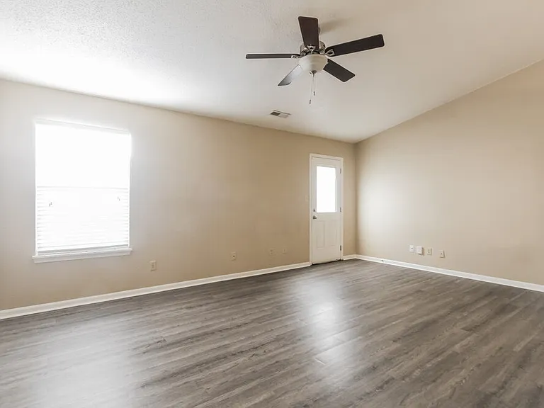 1418 Green Spring Way — Photo 6