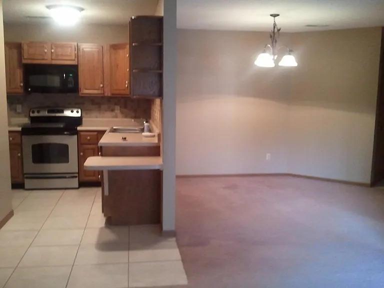 2527 Farragut Dr — Photo 13