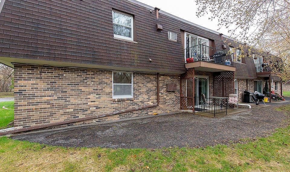 1st image of 520 6th Ave W APT 4