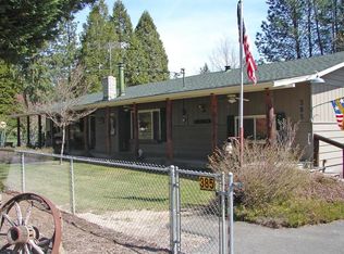 385 Genverna Gln, Grants Pass, OR 97527