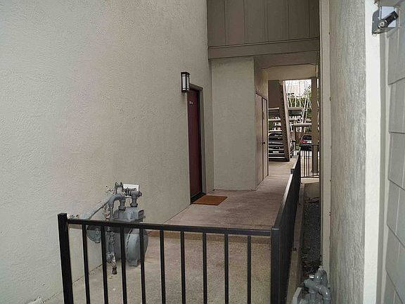 4th image of 1812 Cole Ave APT 2A