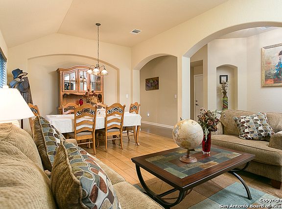 5th image of 958 Oak Park