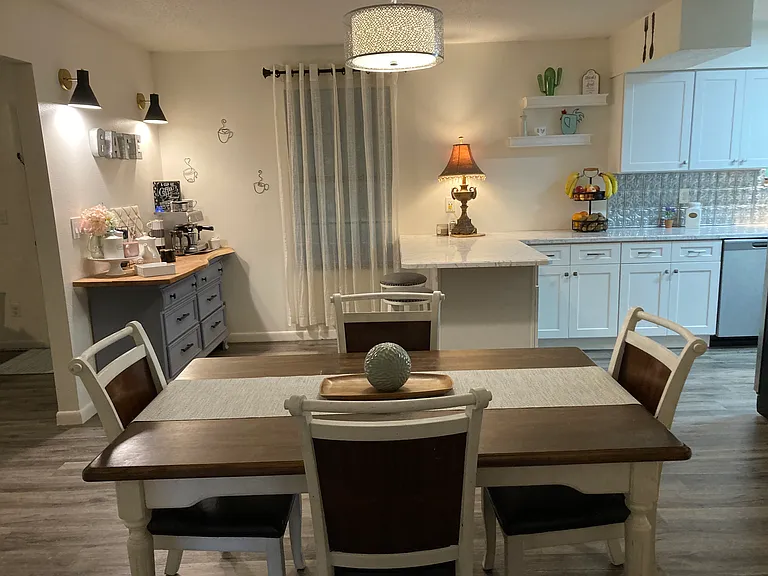 205 SE Jonathan Way — Photo 14
