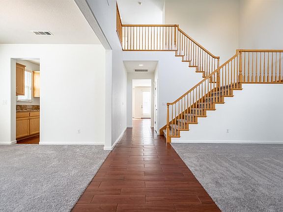 5th image of 1904 Greenfield Dr