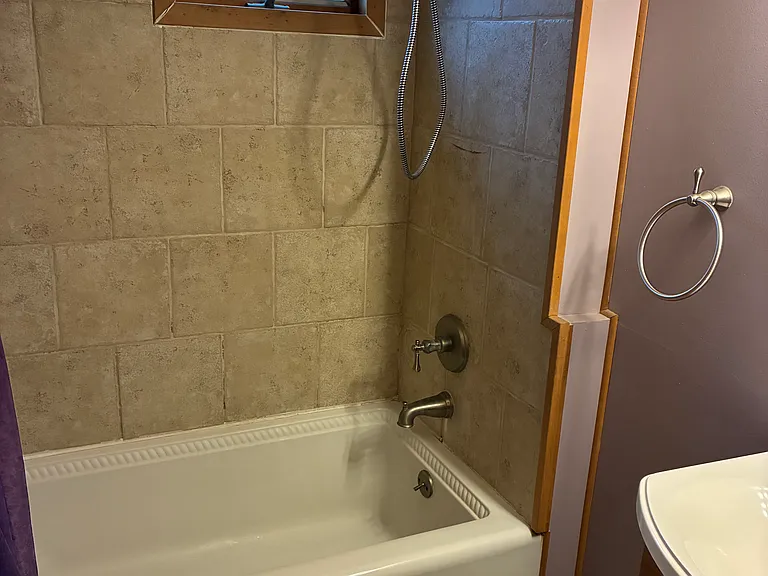 305 Calder Ave — Photo 7