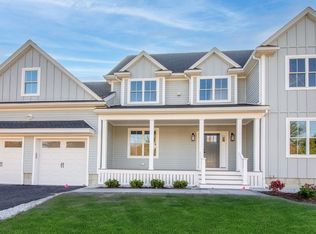 7 Lisa St, Burlington, MA 01803