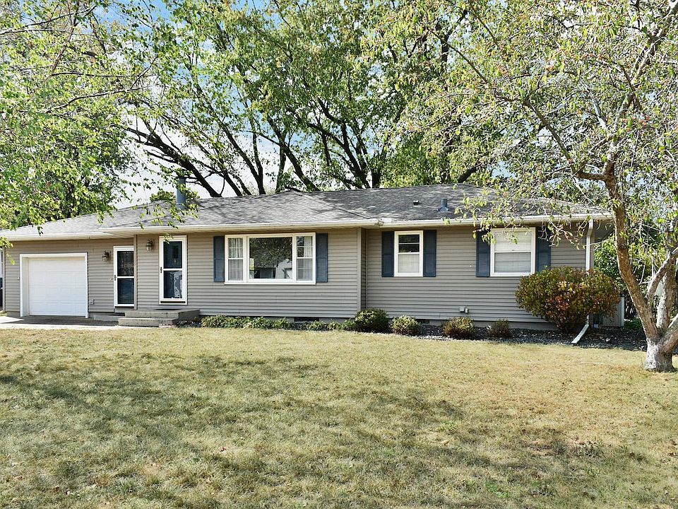 1st image of 469 Hiawatha Blvd