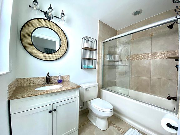 5th image of 3725 SW 12th Pl