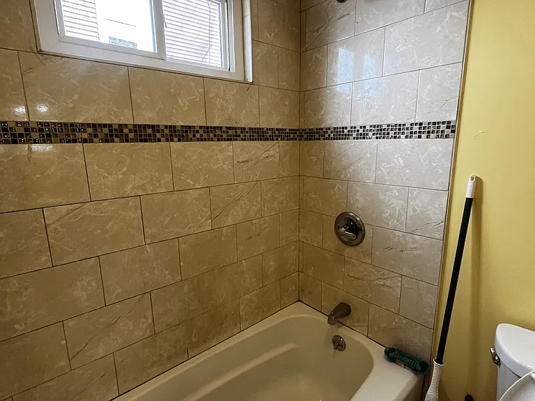 126 Armandine St #2 — Photo 8