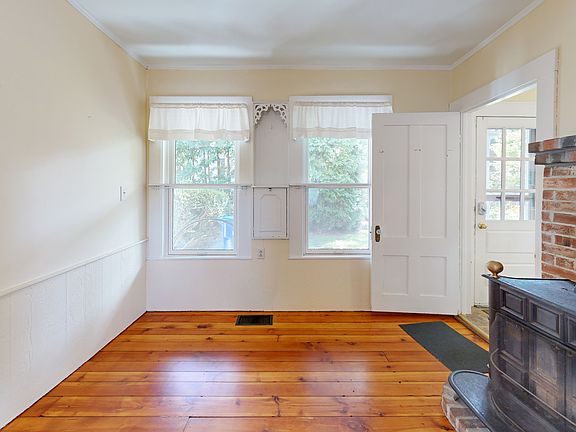 3rd image of 90 N Prospect St #2