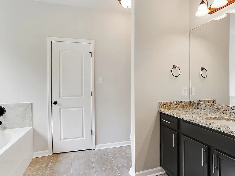 18322 Sunset Park Dr — Photo 11