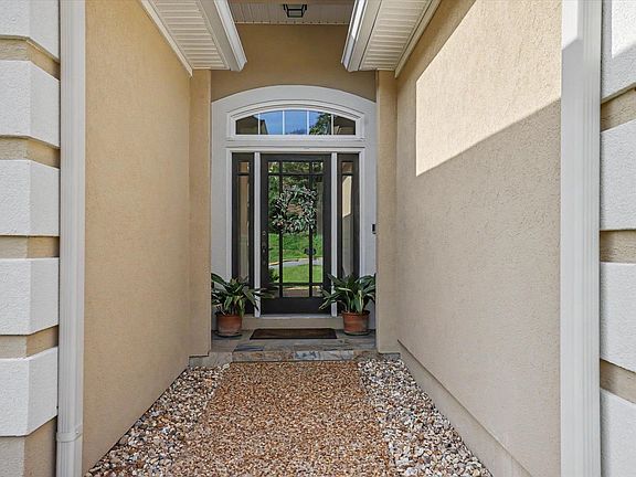 4th image of 9113 Eagles Ridge Dr