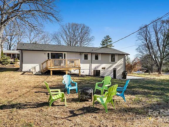 3rd image of 2025 S Stoney View Ct